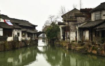 多根电讯电缆离身边20公分对人体有危害吗?游戏画面