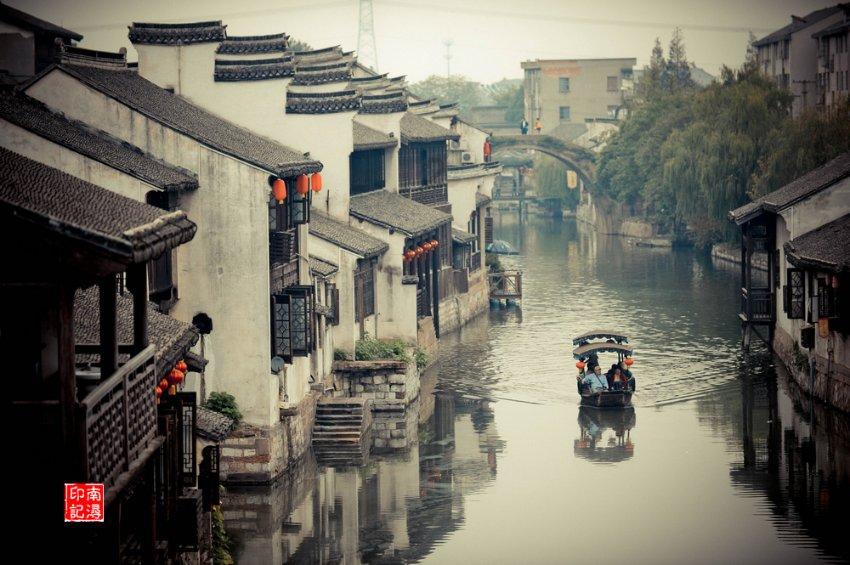 胳膊出现疹子水泡痒疼等现象要重视,可能是这四点没做好!